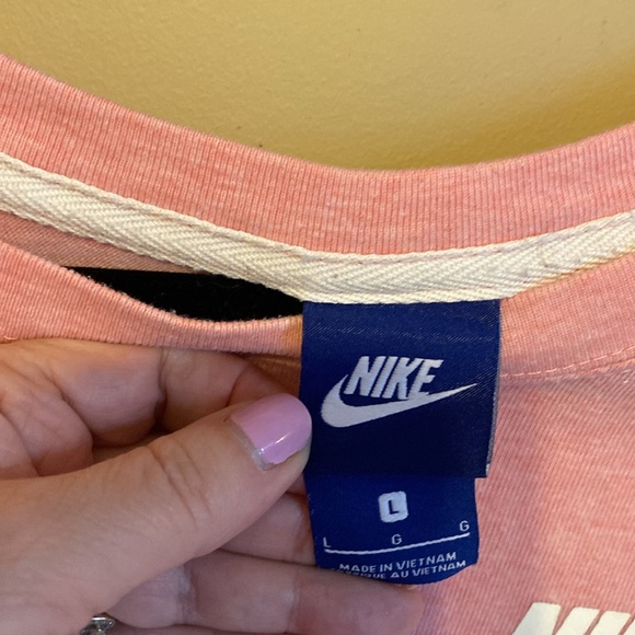 Nike Long Sleeve Shirt - Picture 3 of 3